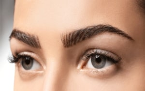 implant sourcils